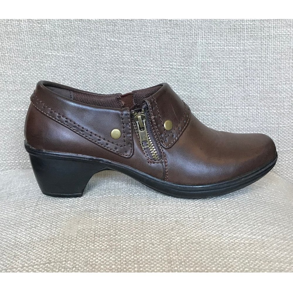 Easy Street Comfort Wave Brown Ankle Boots Booties Size 6.5 M